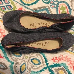Toms Blue Chambray Flats- Size 8.5